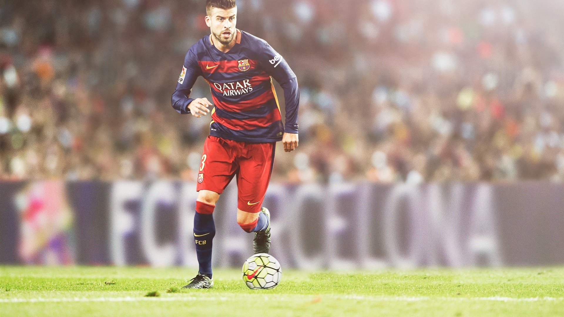 主教练临场换人策略分析成为赛后讨论热点，主教练上场踢球